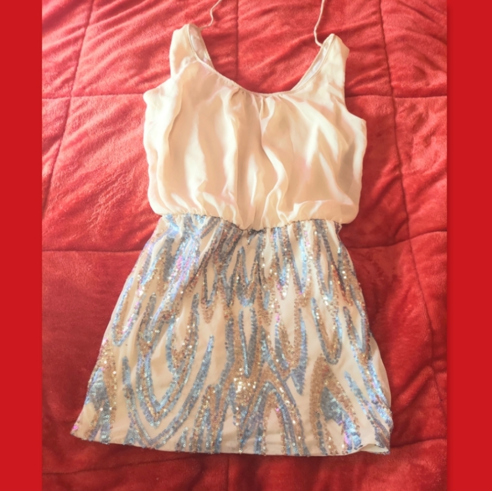 Mini dress